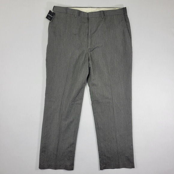 Haggar Men's Pants Trousers Flat Front Twill Poly Blend‎ Size 40x32 Comfort Fit - Picture 1 of 6